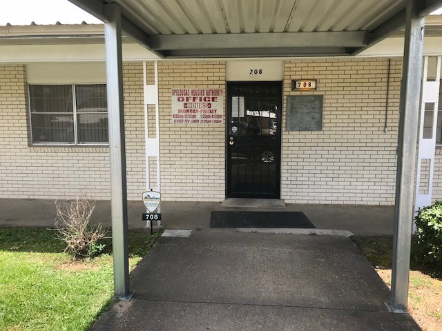 Solete Plaza 2 at 708 Evergreen Lane