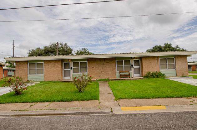 Jim Bowie at 839 Myrtle Street